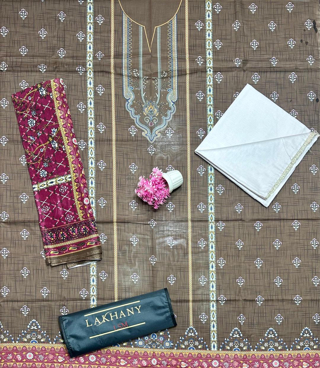 3 Pcs Women's Unstitched Printed Suit