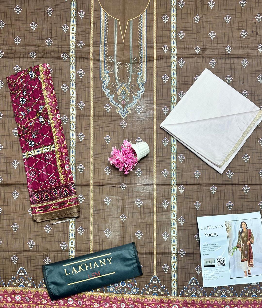 3 Pcs Women's Unstitched Printed Suit