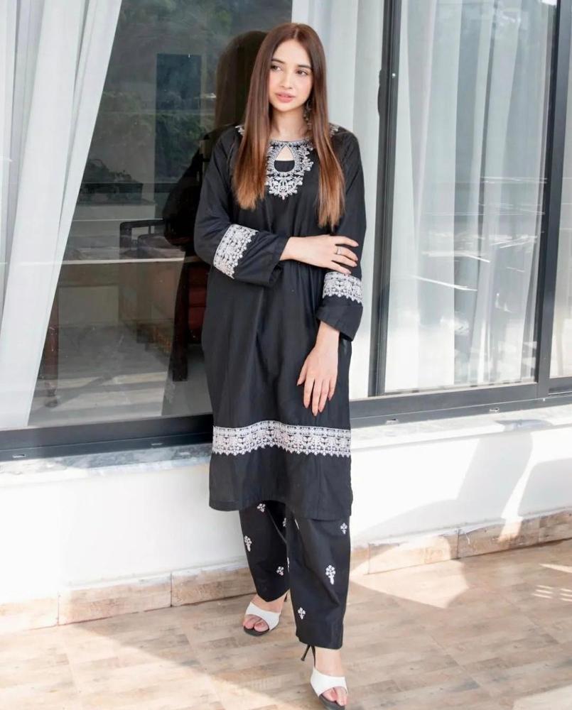 2 Pc Women's Stitched Arabic Lawn Embroidered Suit