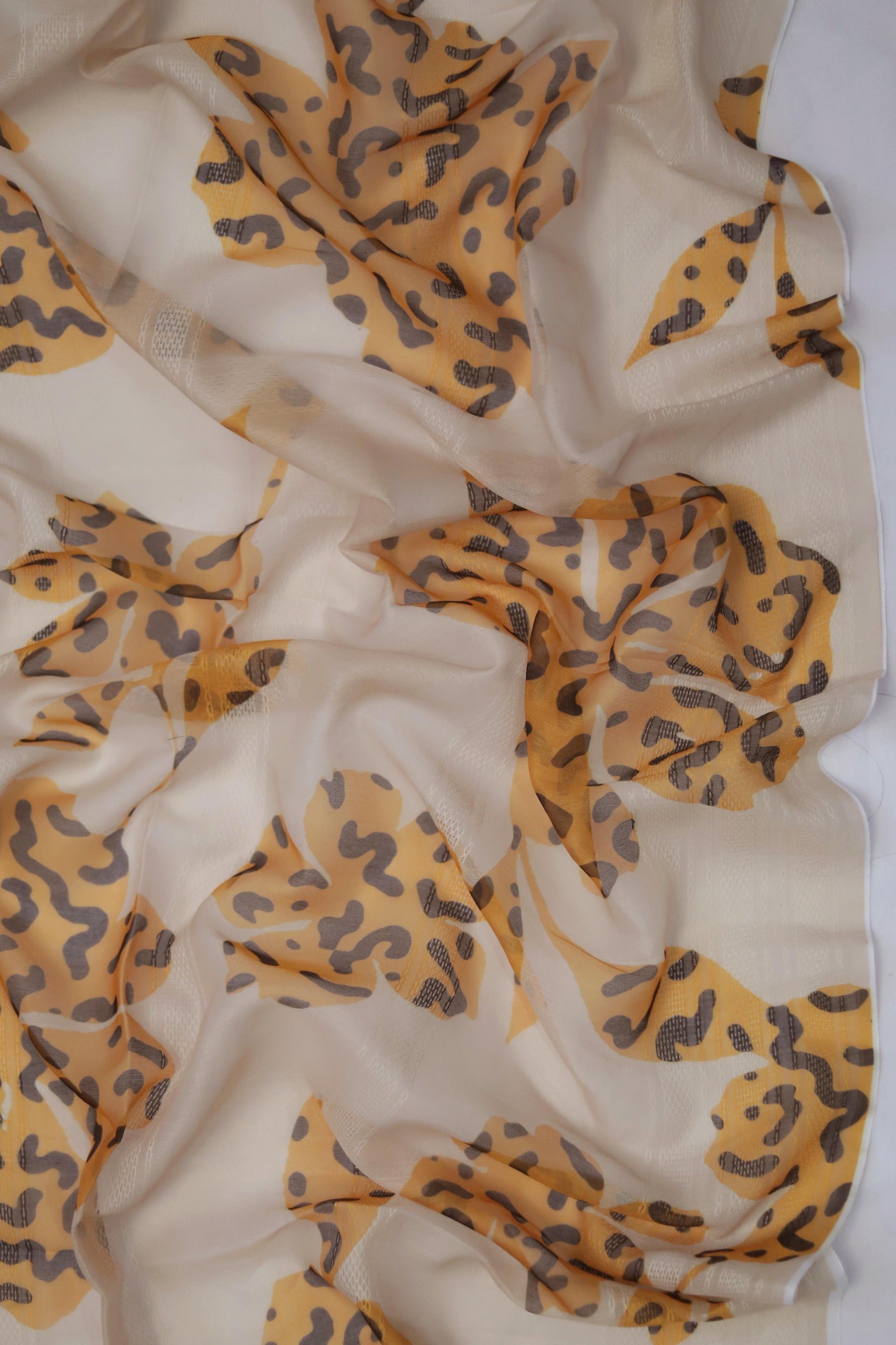 3 PC WOMEN'S LUXURY EID FANCY CHIKENKARI SUIT