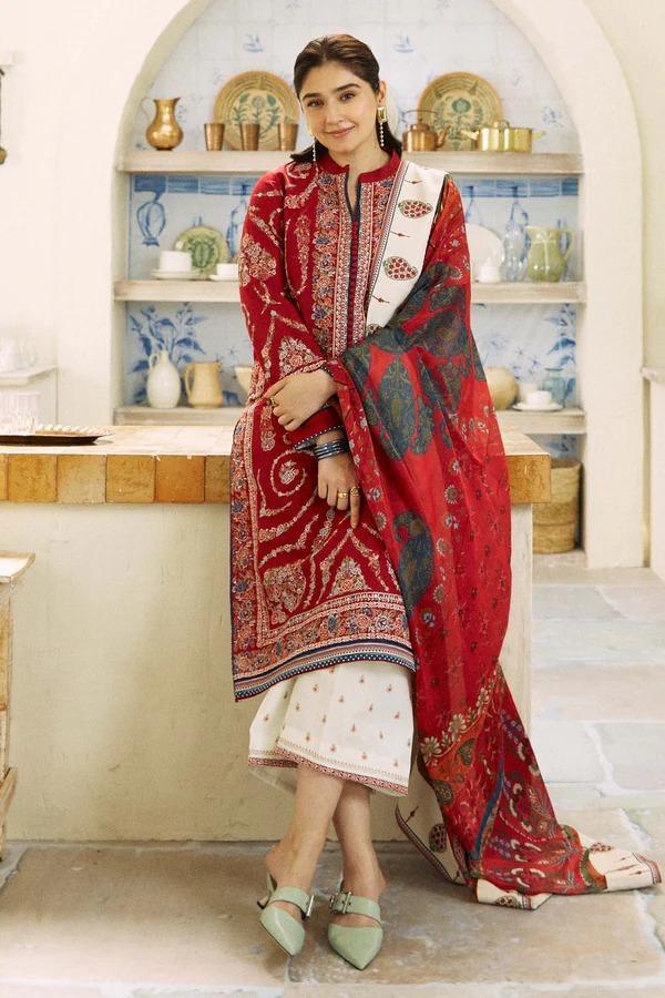 3 pc women's Unstitched Embroidered Suit