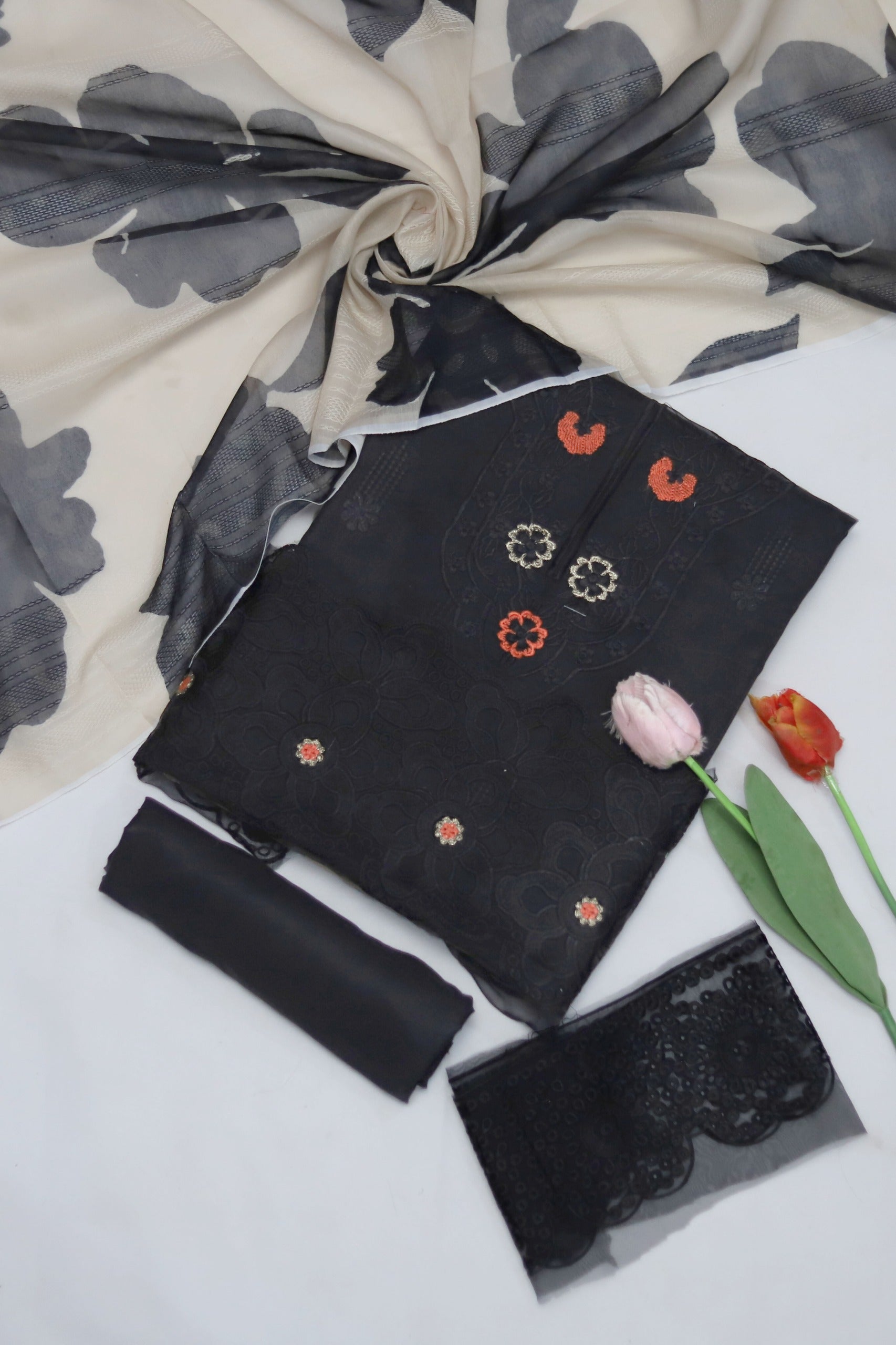 3 PC WOMEN'S LUXURY EID FANCY CHIKENKARI SUIT