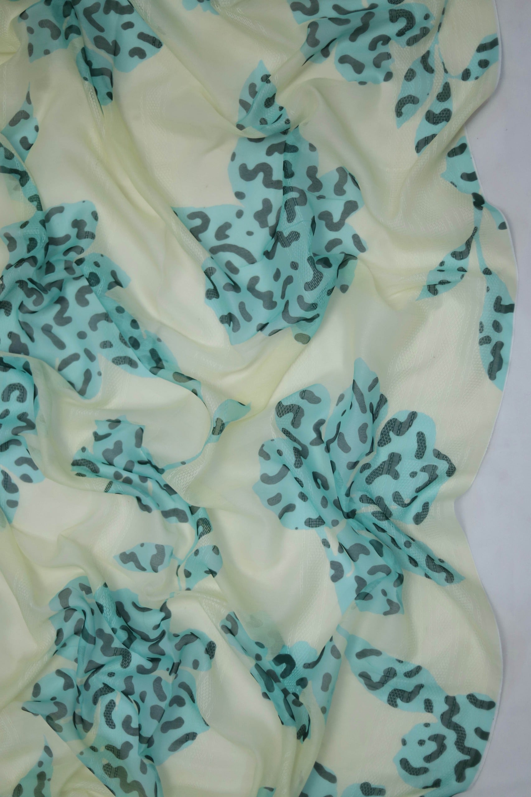 3 PC WOMEN'S LUXURY EID FANCY CHIKENKARI SUIT