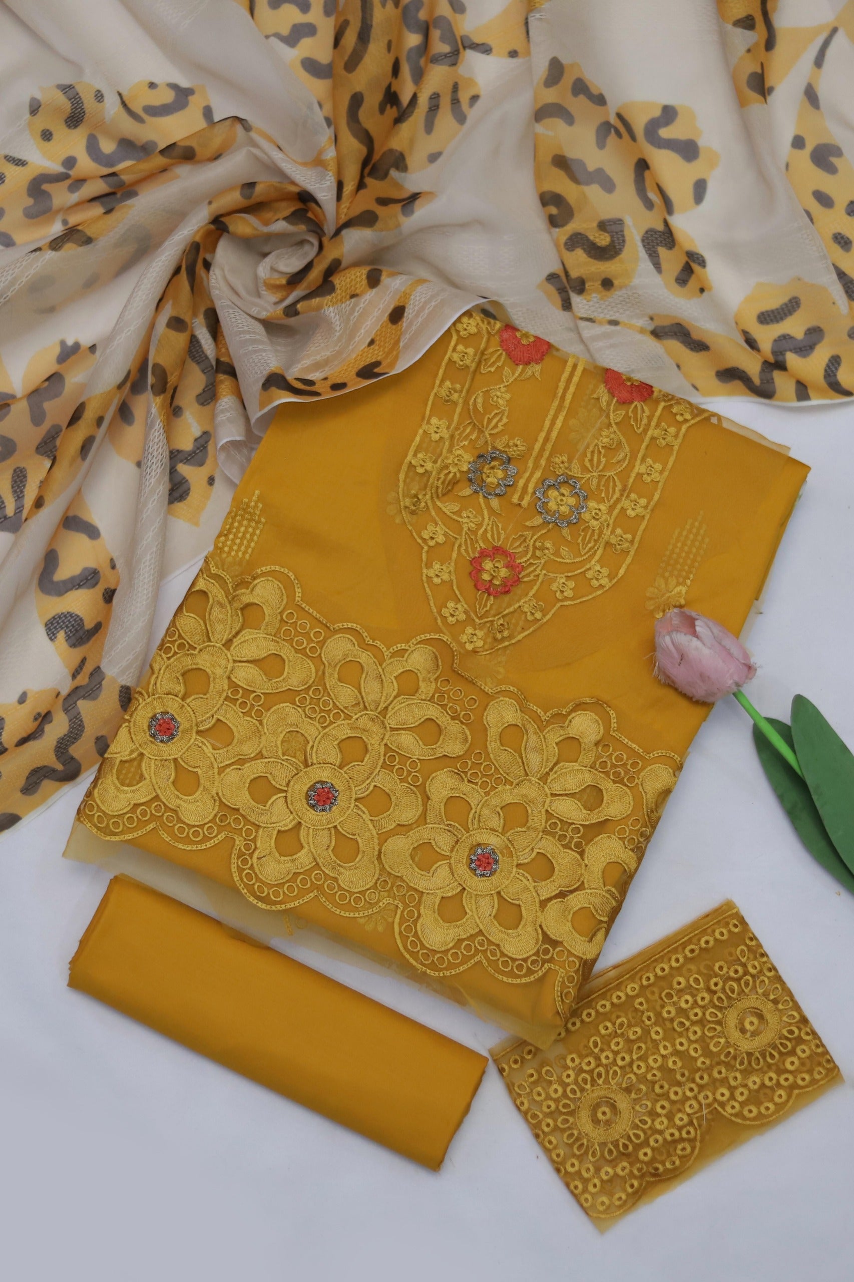 3 PC WOMEN'S LUXURY EID FANCY CHIKENKARI SUIT