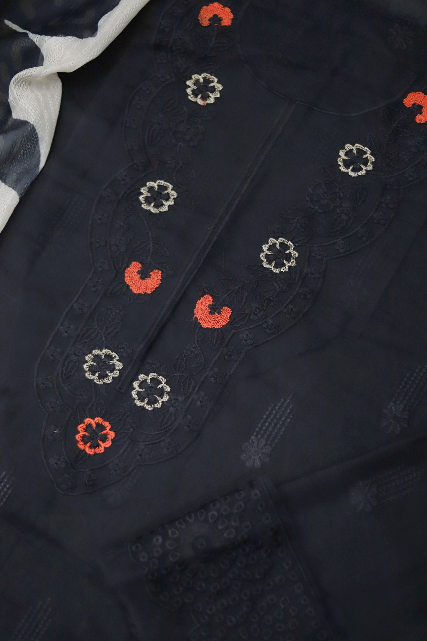 3 PC WOMEN'S LUXURY EID FANCY CHIKENKARI SUIT